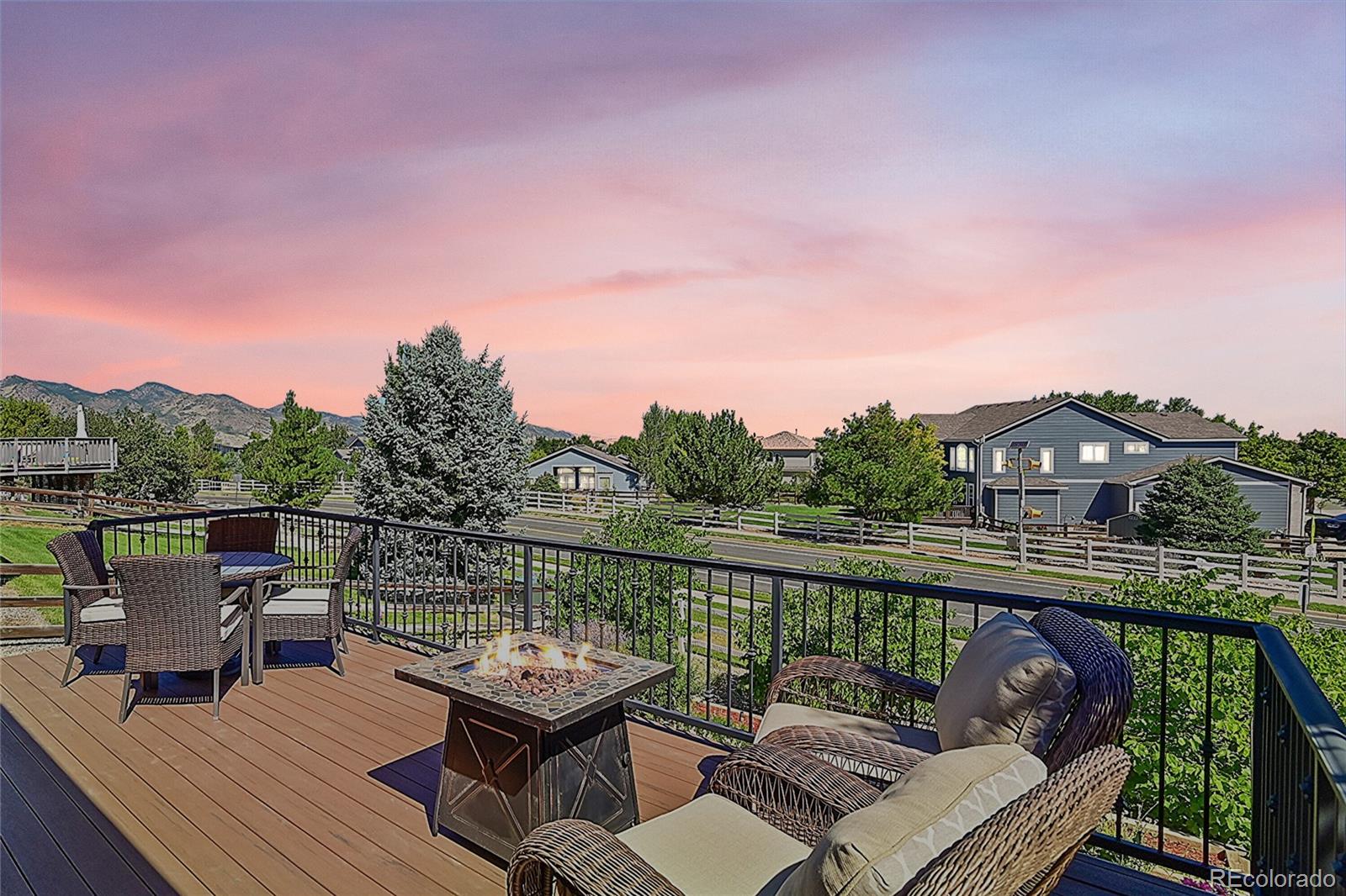 9763  Marmot Ridge Circle, littleton MLS: 9979382 Beds: 4 Baths: 2 Price: $569,500