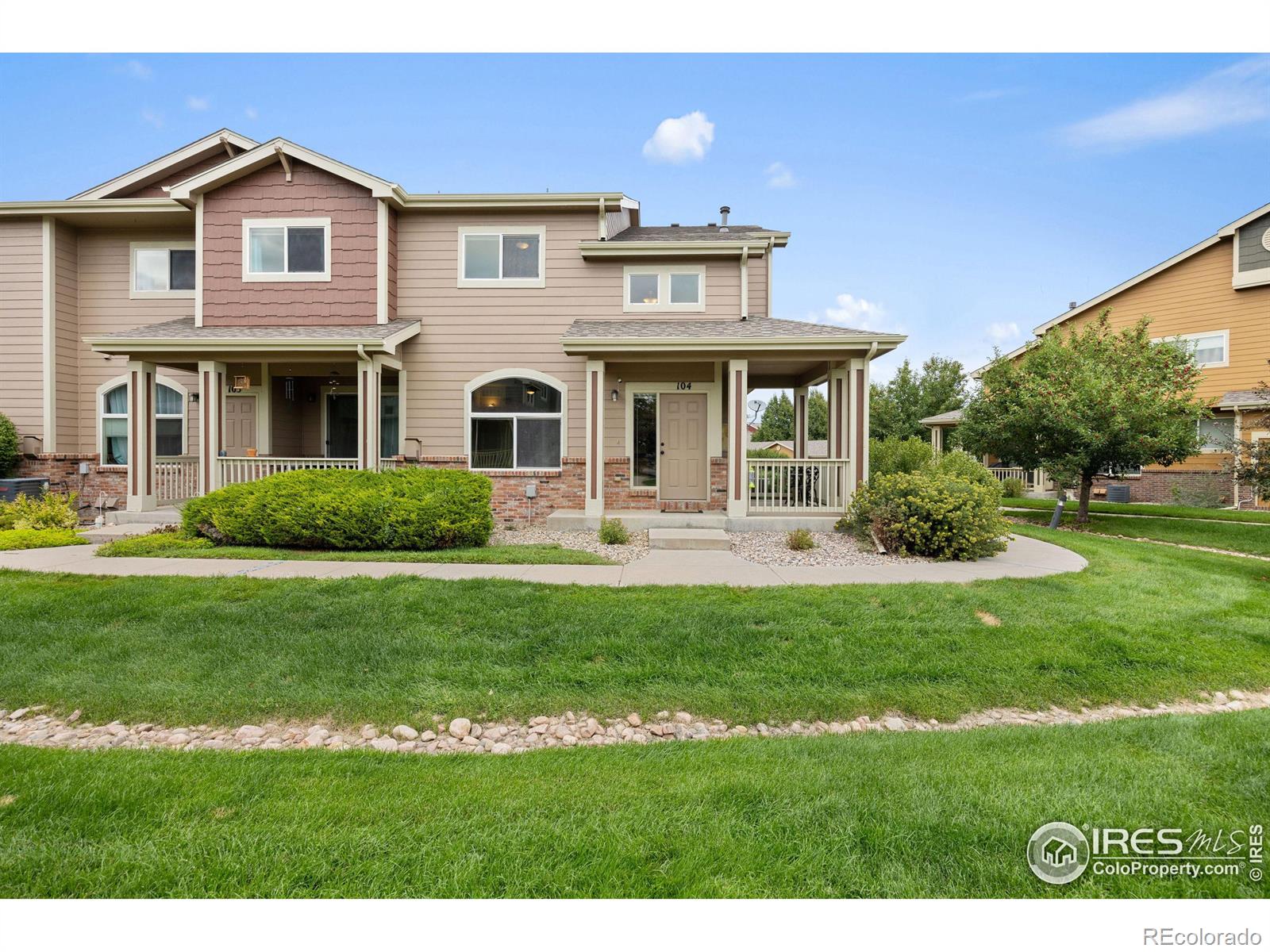 230  Carina Circle, loveland MLS: 4567891016896 Beds: 2 Baths: 3 Price: $365,000