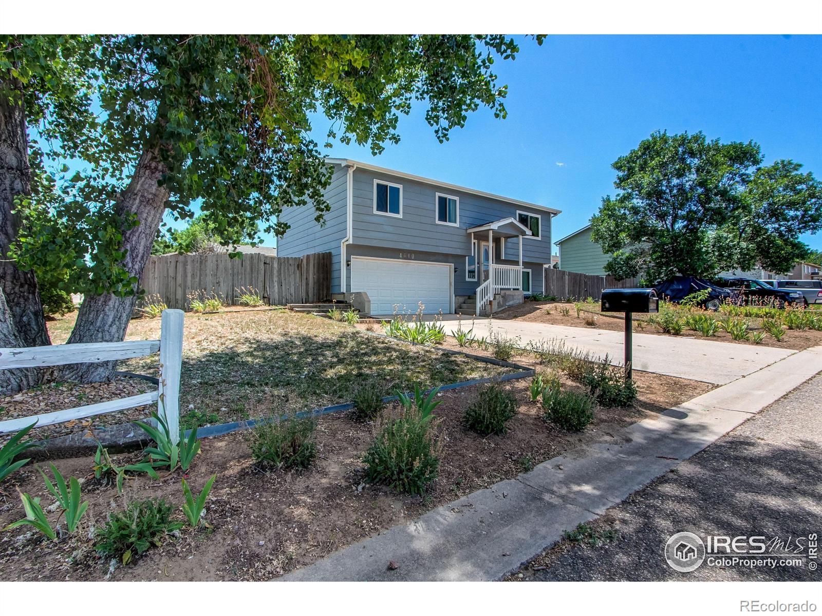 4610 S Shenandoah Street, greeley MLS: 4567891016911 Beds: 4 Baths: 2 Price: $395,000