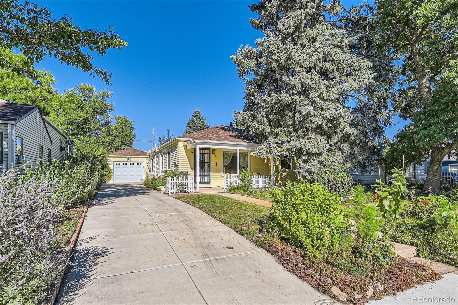 475  winona court, Denver sold home. Closed on 2024-10-23 for $456,000.