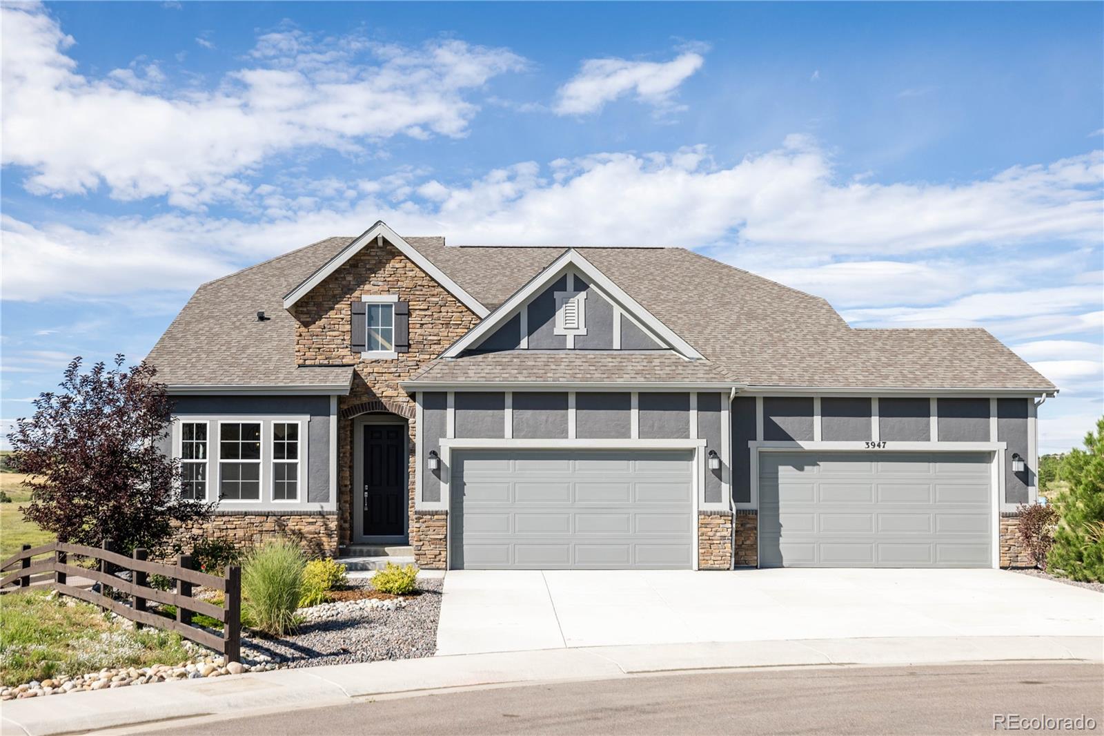 3947  Breakcamp Court, castle rock MLS: 5106694 Beds: 3 Baths: 3 Price: $965,000