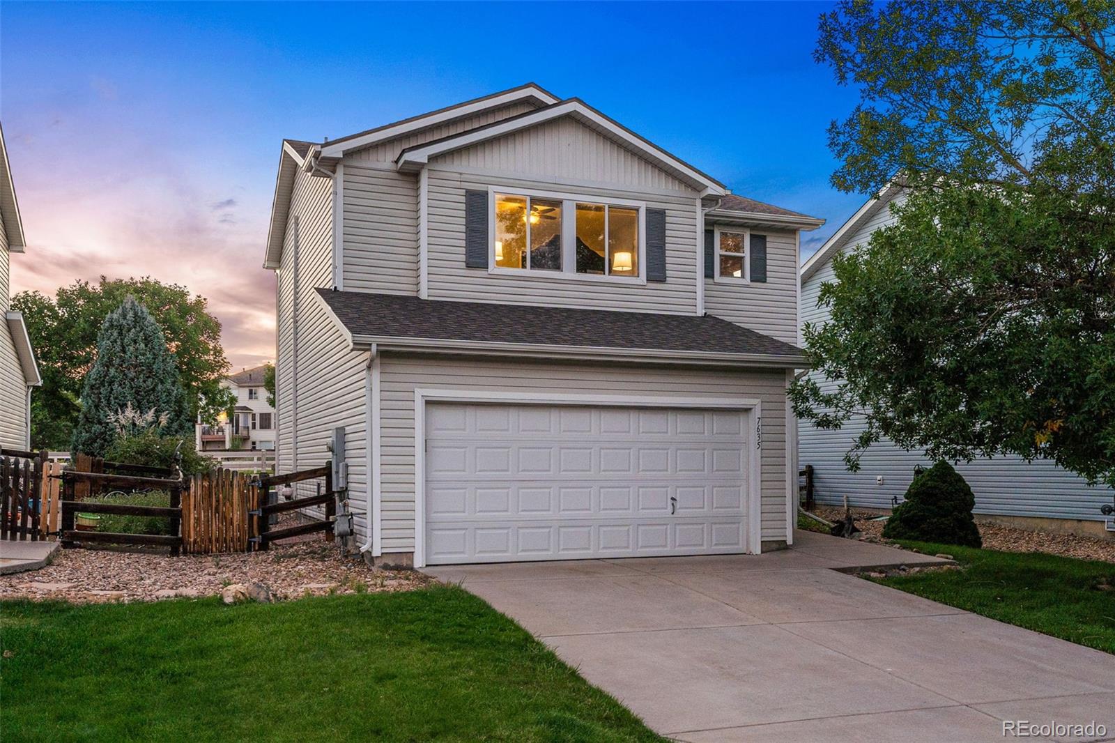 7635  Brown Bear Way, littleton MLS: 2367940 Beds: 3 Baths: 3 Price: $539,500