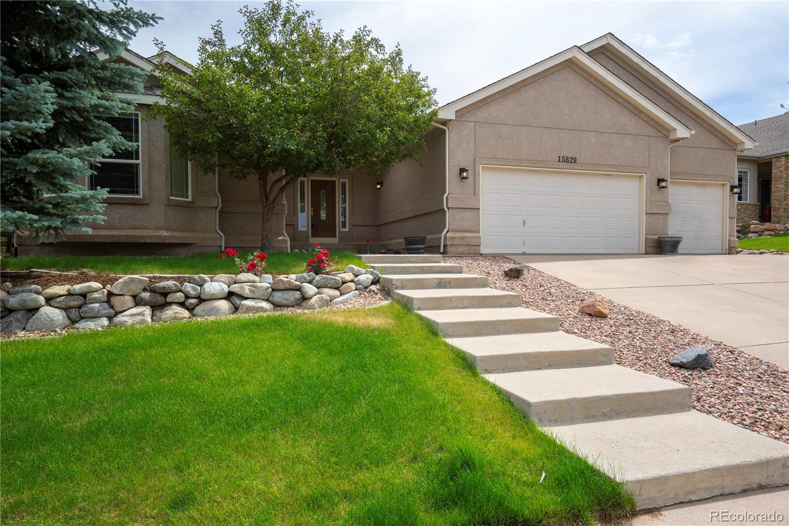 Jackson Creek Monument Home | MLS #: 424377215829  Dawson Creek Drive, Monument Beds: 4 Baths: 3 Price: $735,000