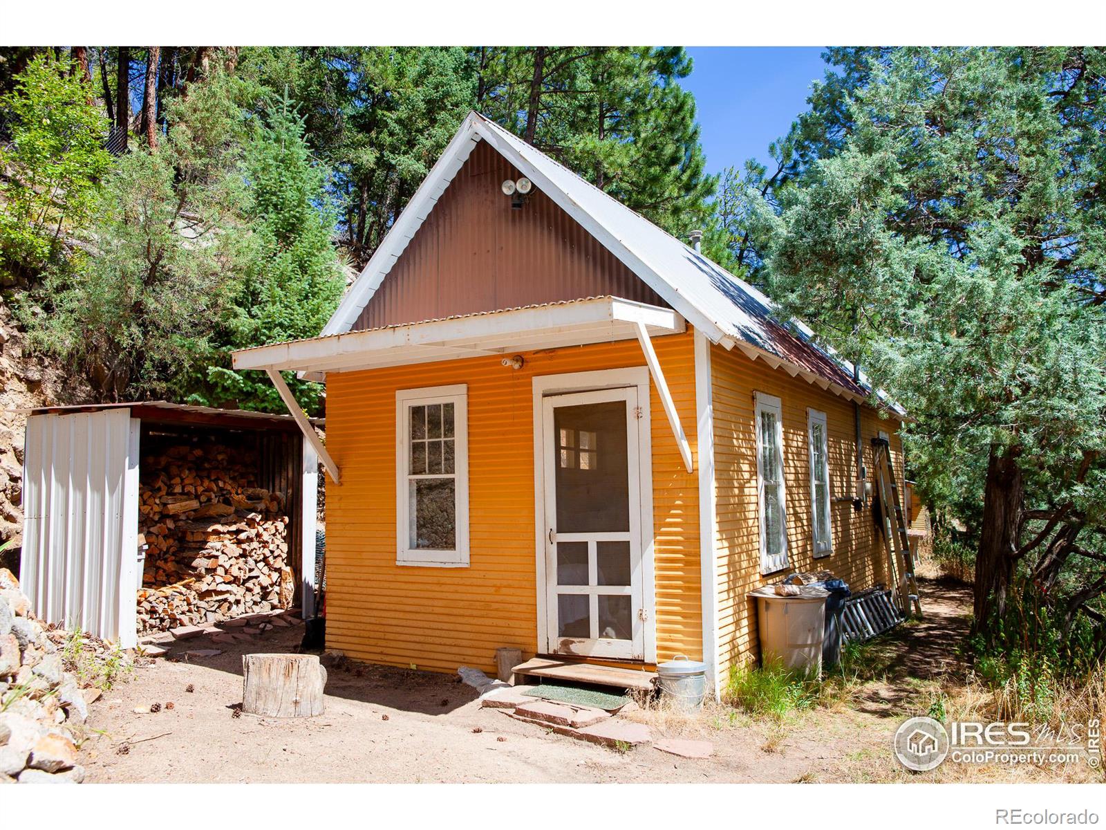 5460  Fourmile Canyon Drive, boulder MLS: 4567891017140 Beds: 1 Baths: 1 Price: $295,000