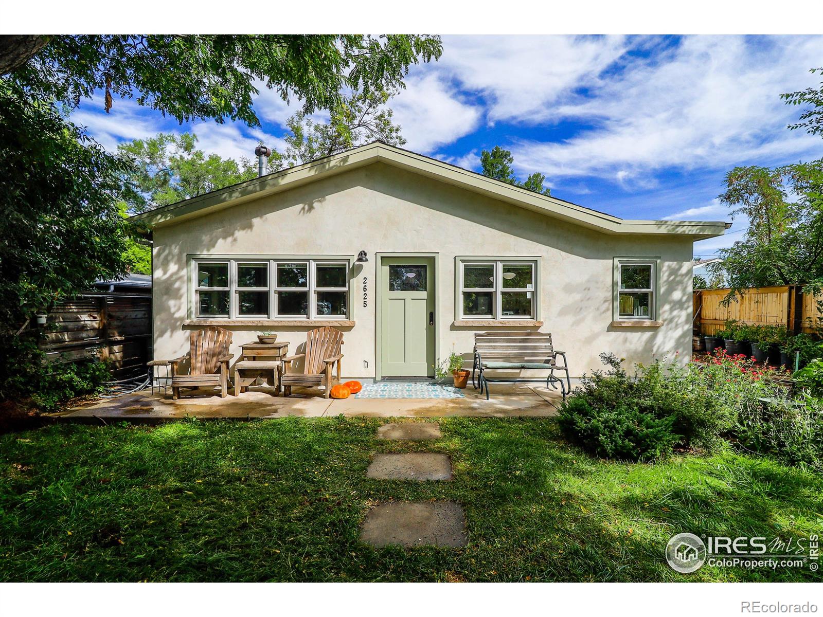 2625  mapleton avenue, boulder sold home. Closed on 2024-11-21 for $880,000.