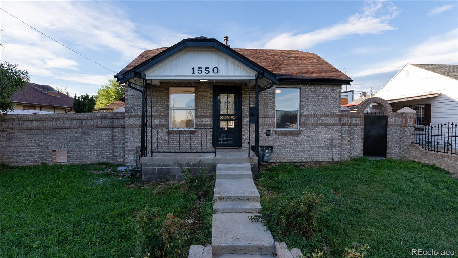 1550 W Dakota Avenue, denver MLS: 7688070 Beds: 4 Baths: 3 Price: $525,000