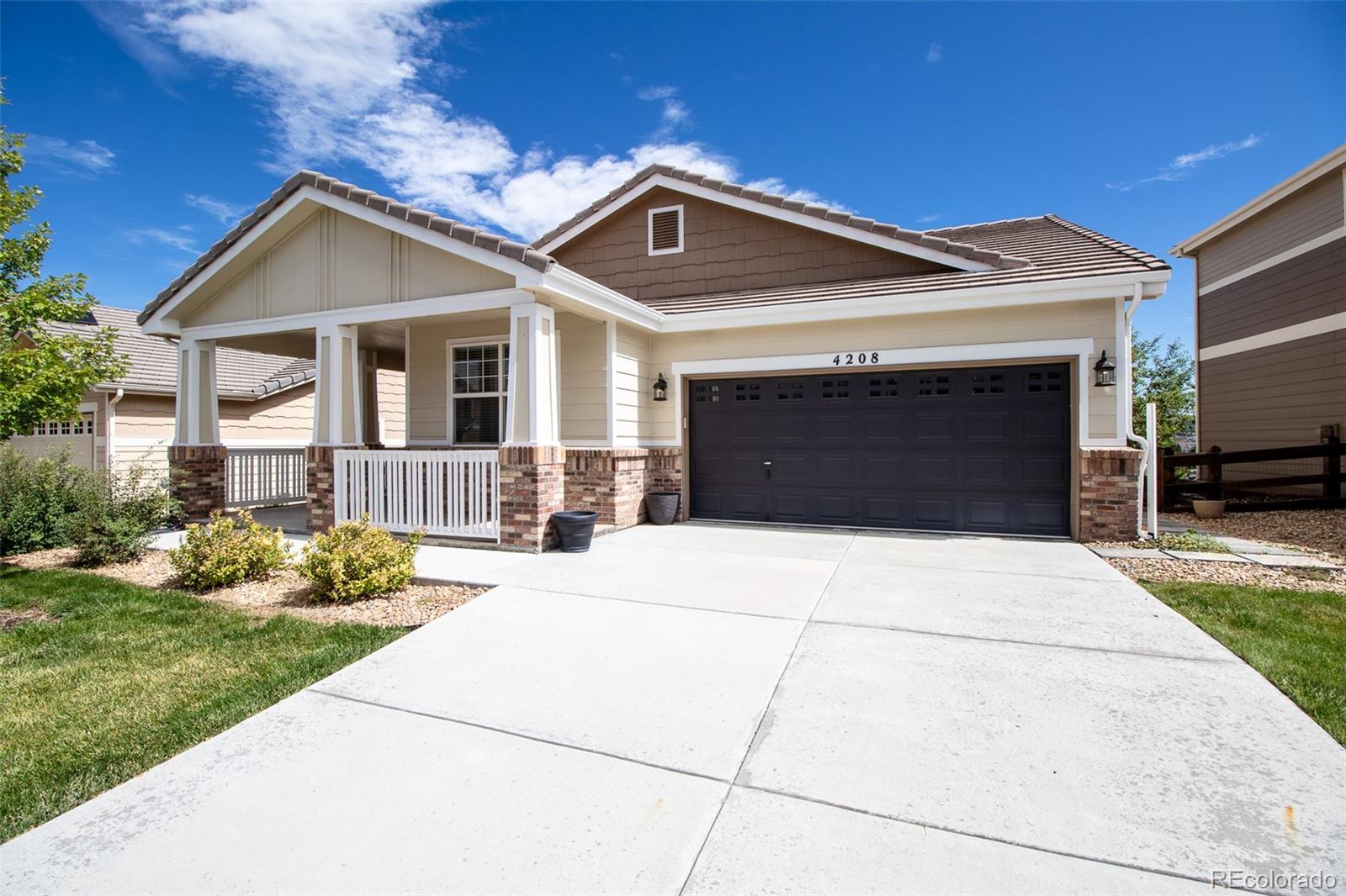 4208  Beautiful Circle, castle rock MLS: 9115961 Beds: 3 Baths: 2 Price: $525,000