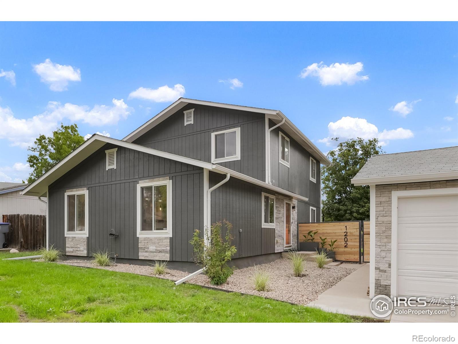 1202  kinnikinnick court, Longmont sold home. Closed on 2024-09-27 for $579,000.