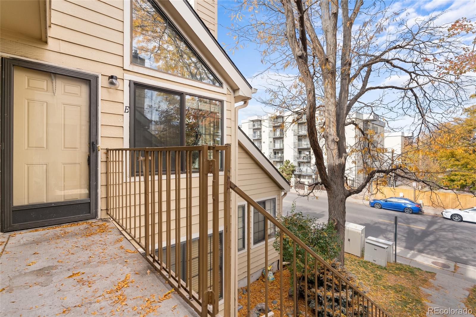 4806 E Kentucky Avenue E, Denver  MLS: 2747796 Beds: 2 Baths: 2 Price: $385,000