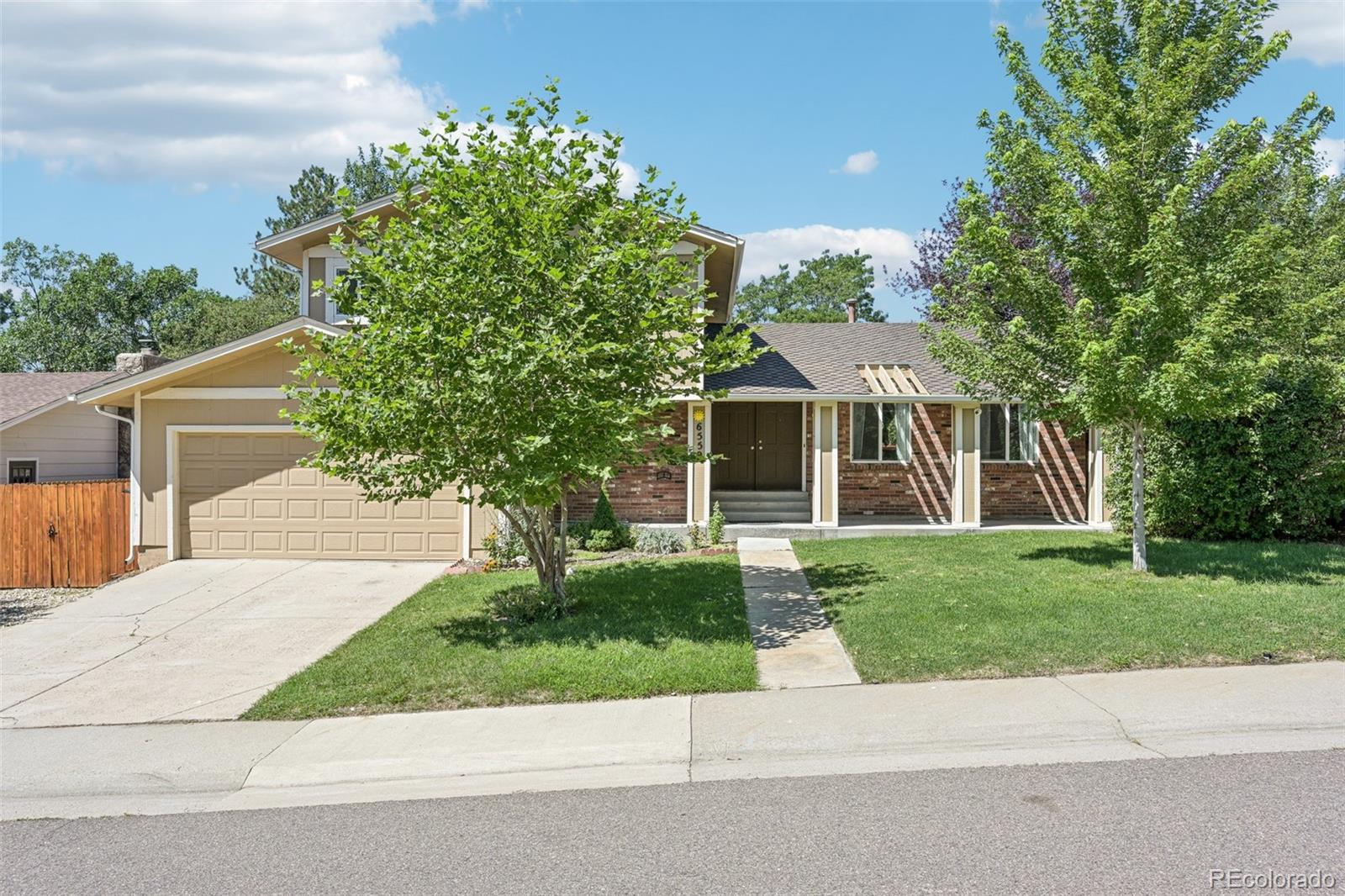 6559 S Locust Way, centennial MLS: 5888629 Beds: 5 Baths: 4 Price: $735,000