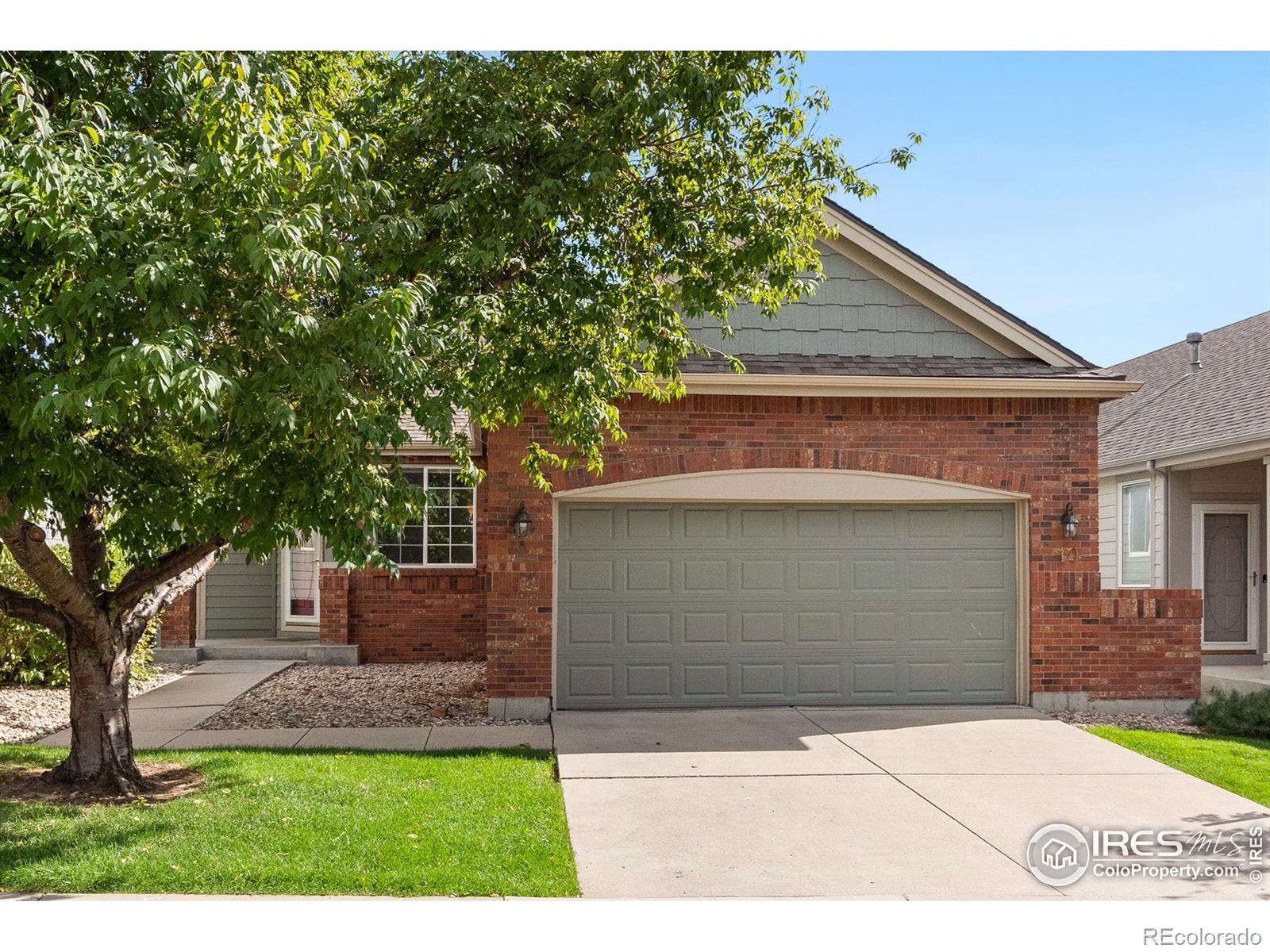 950  Southridge Greens Boulevard, fort collins MLS: 4567891017363 Beds: 2 Baths: 3 Price: $575,000