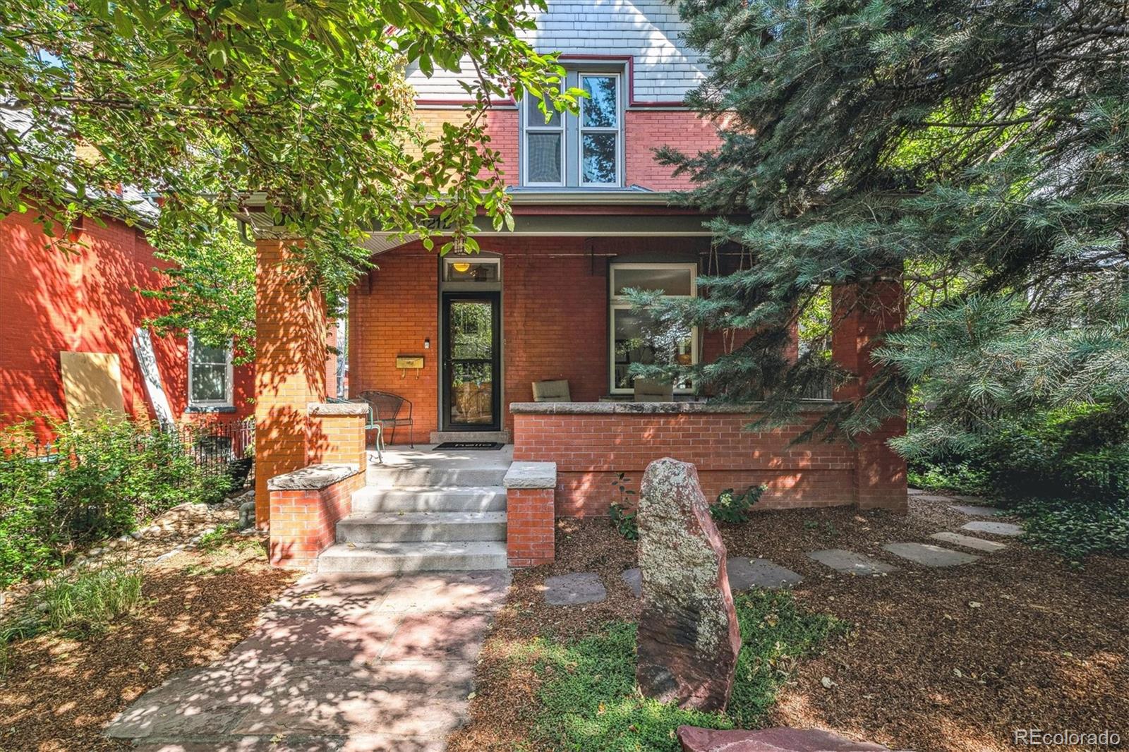 1212  race street, Denver sold home. Closed on 2024-10-25 for $1,060,000.