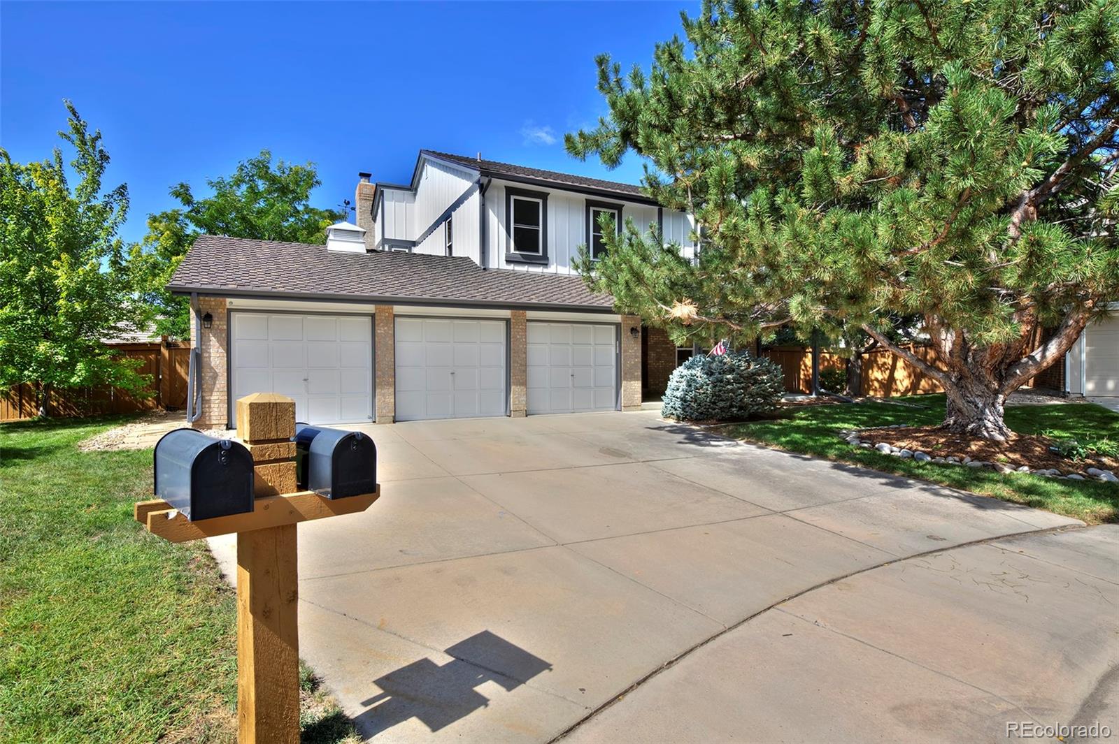 16506 E Alamo Place, centennial MLS: 8026012 Beds: 4 Baths: 4 Price: $715,000