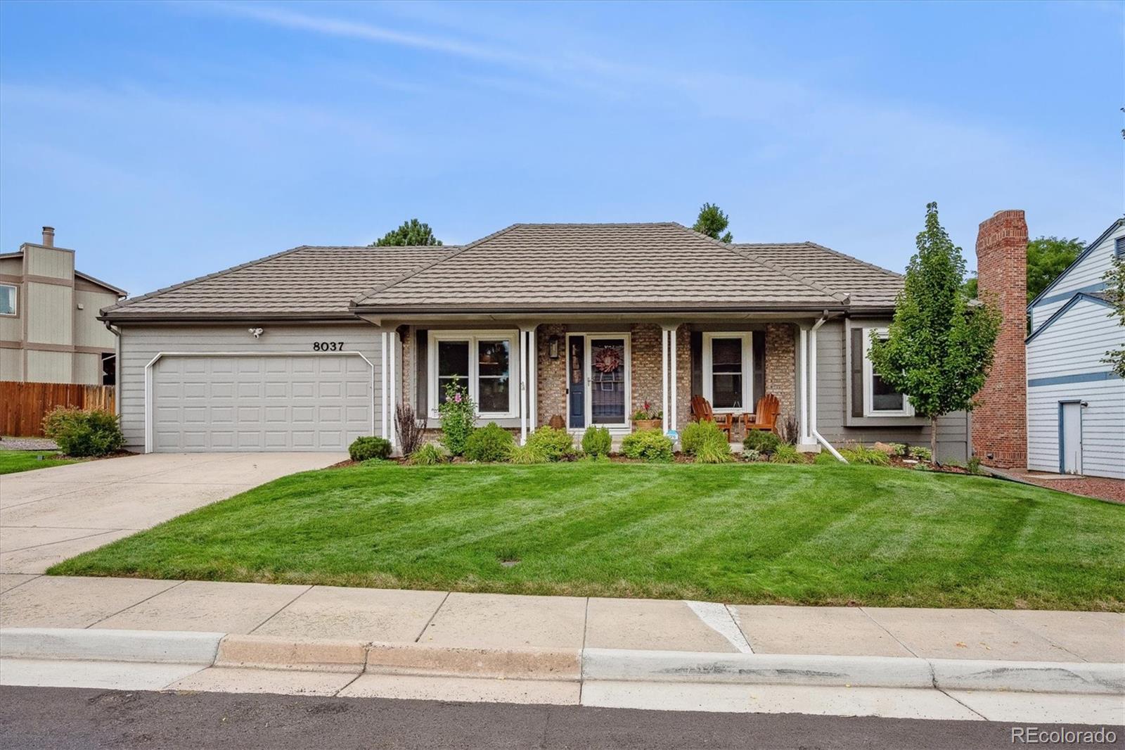 8037 s datura street, Littleton sold home. Closed on 2024-10-14 for $775,000.