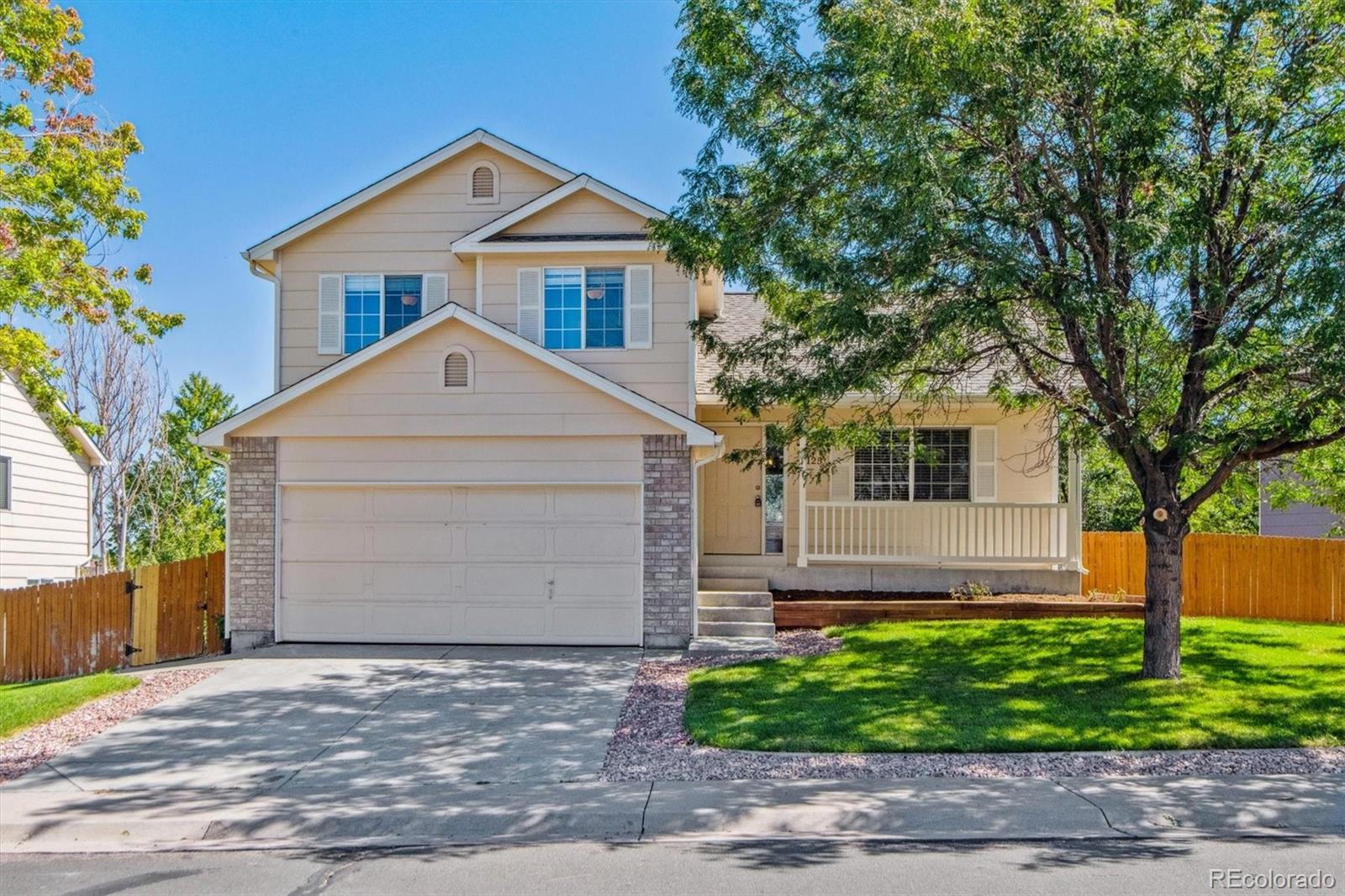 3125 E 94th Drive, denver MLS: 9821892 Beds: 4 Baths: 4 Price: $539,900