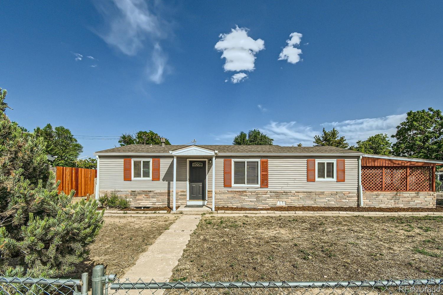 7510  Niagara Street, commerce city MLS: 2600653 Beds: 4 Baths: 2 Price: $435,000