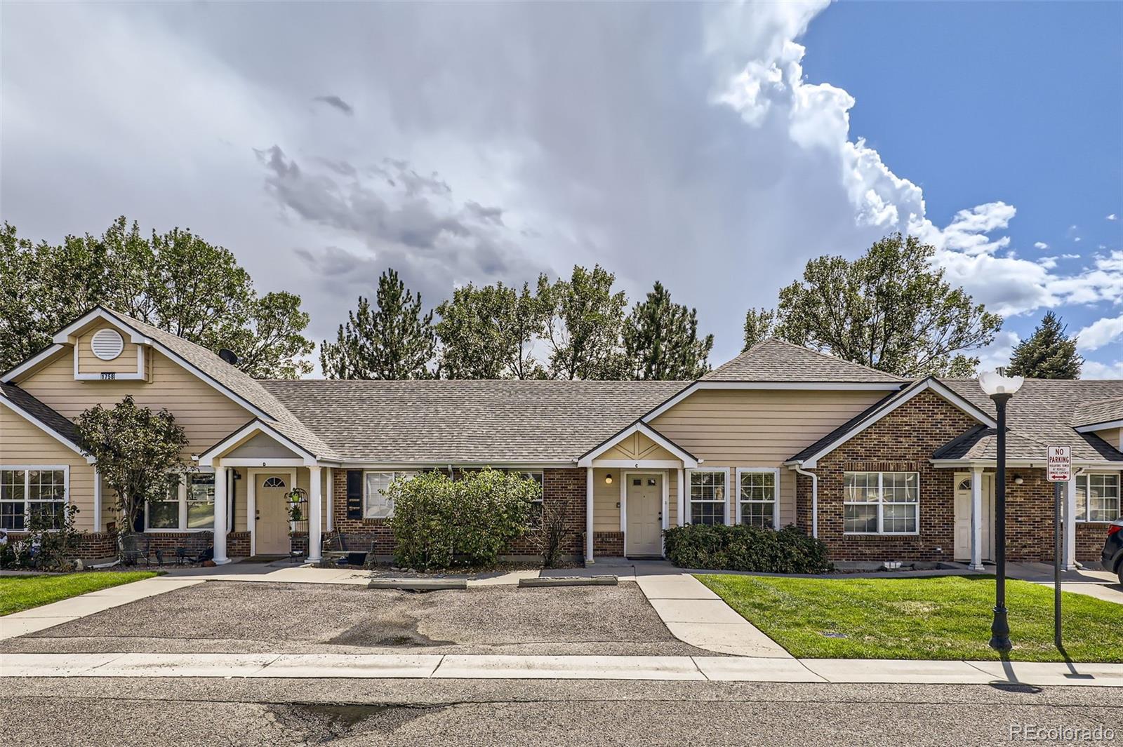 Eagle Village Aurora Condo / Townhome | MLS #: 18557761758  Eagle Street C, Aurora Beds: 2 Baths: 1 Price: $210,000