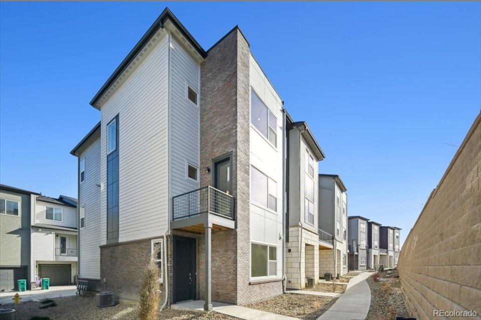 461  Interlocken Boulevard 105, Broomfield  MLS: 2621296 Beds: 4 Baths: 4 Price: $609,990