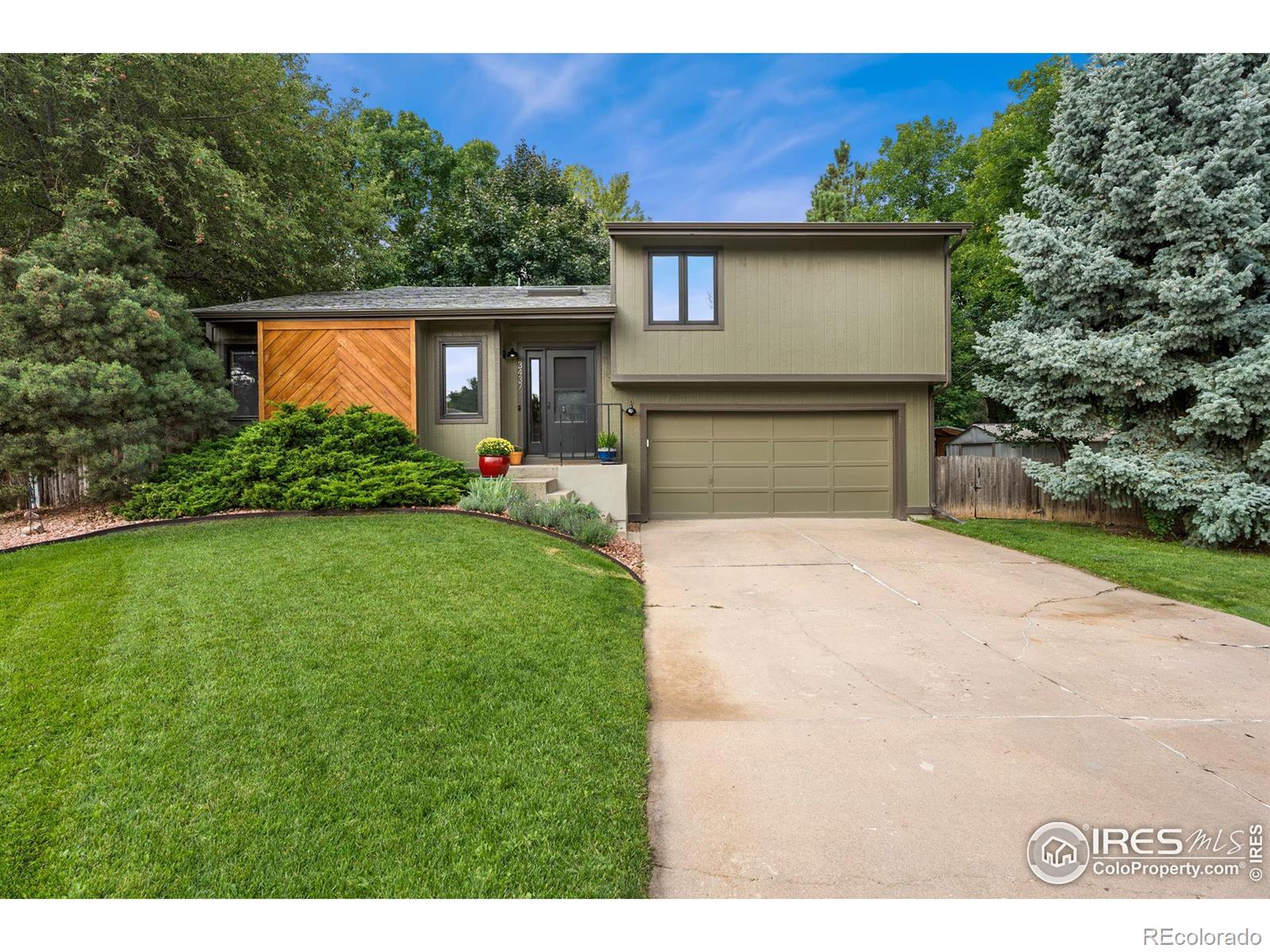 3437  Colony Drive, fort collins MLS: 4567891017672 Beds: 3 Baths: 2 Price: $495,000