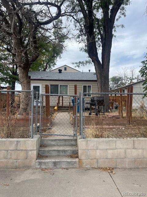 5589  Krameria Street, commerce city MLS: 4838844 Beds: 3 Baths: 2 Price: $350,000