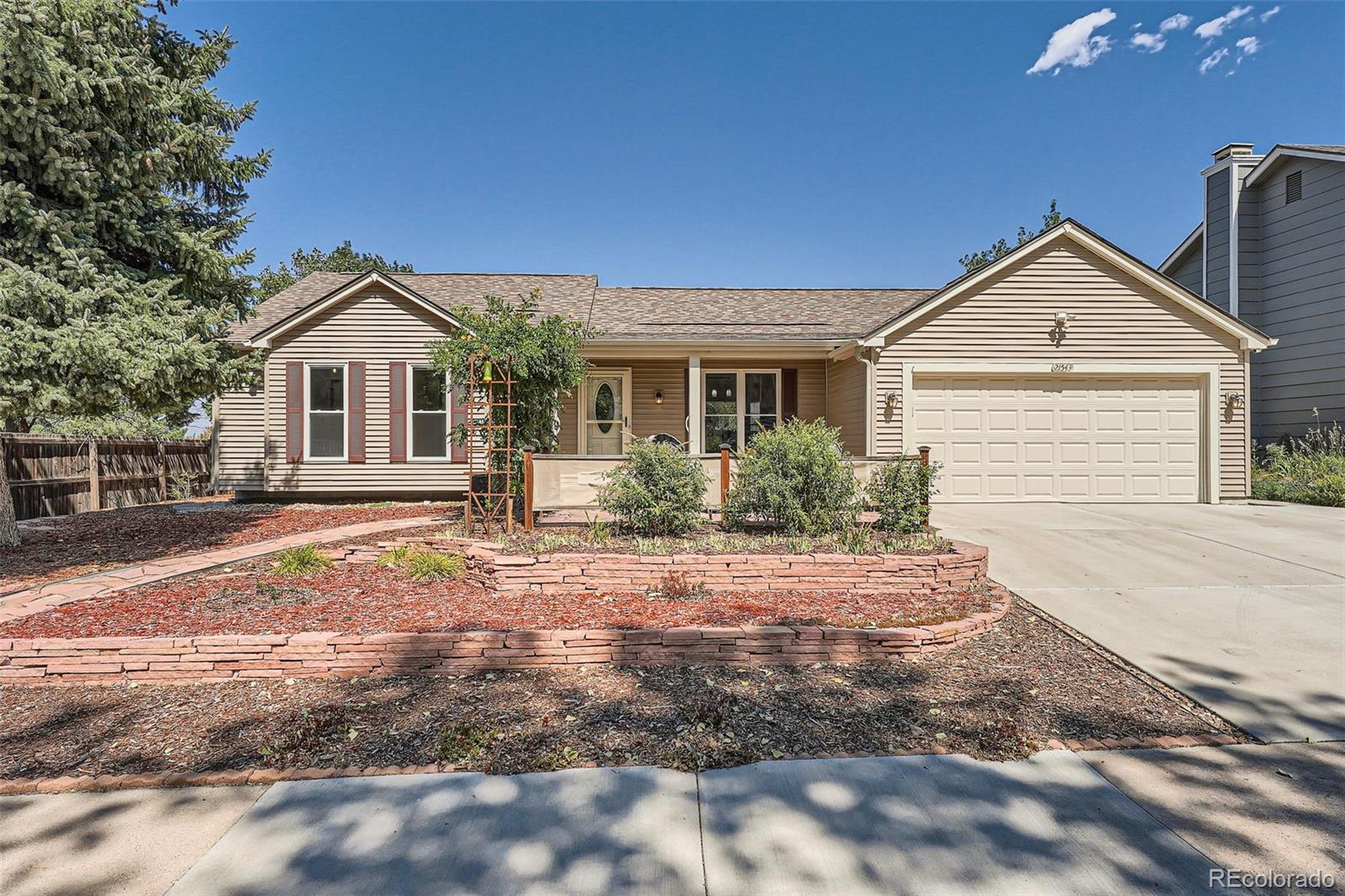 21543 E Powers Place, centennial MLS: 1515922 Beds: 4 Baths: 3 Price: $565,000