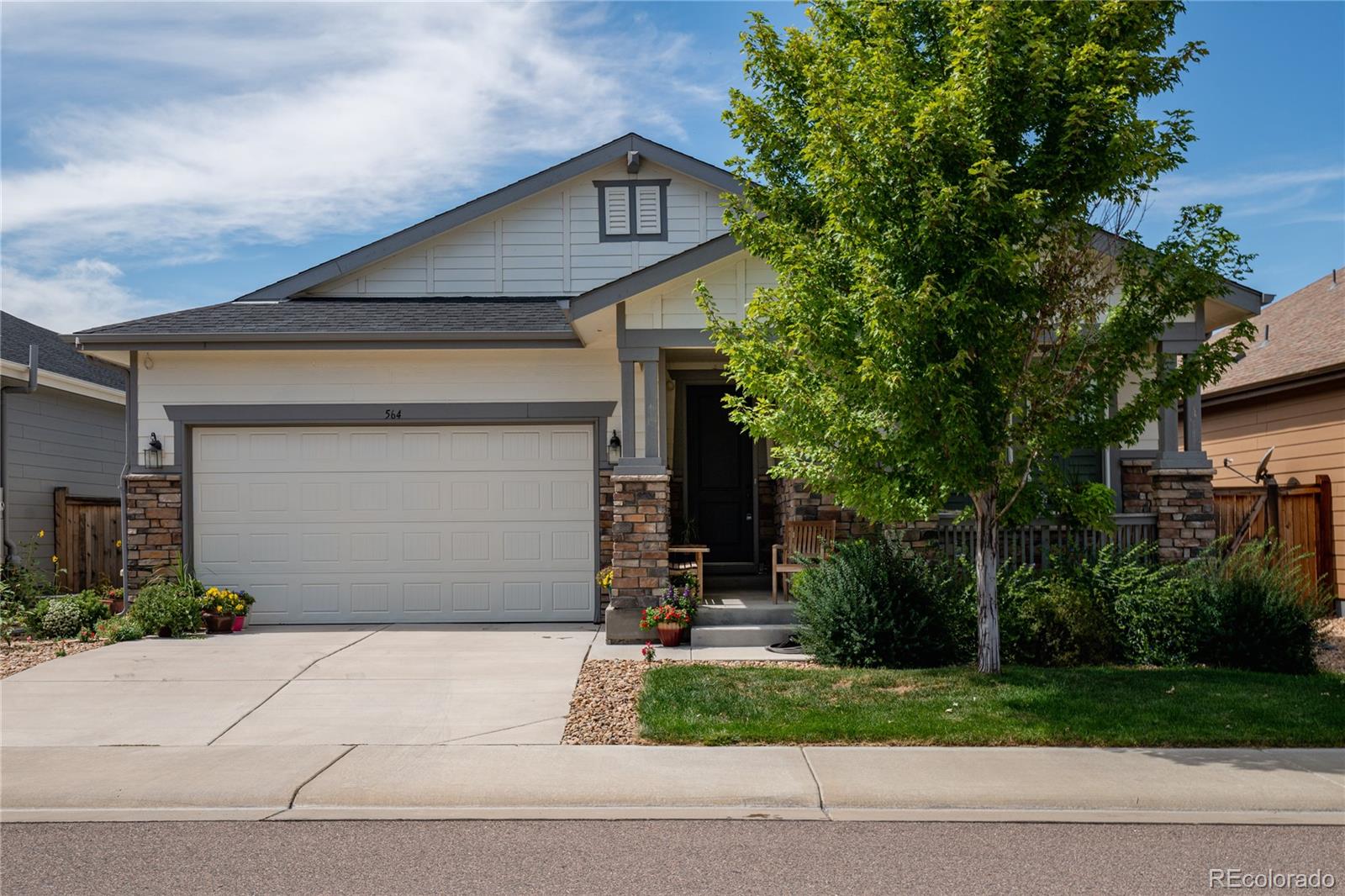 564  Tippen Place, castle rock MLS: 2031433 Beds: 3 Baths: 2 Price: $630,000