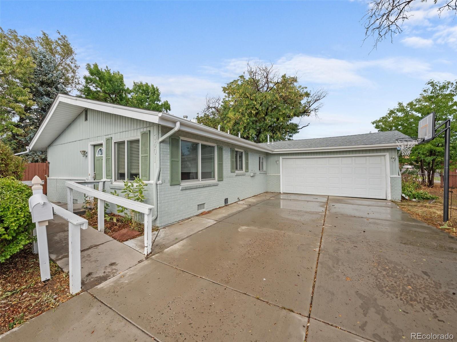 5601 e yale avenue, Denver sold home. Closed on 2024-11-05 for $445,000.