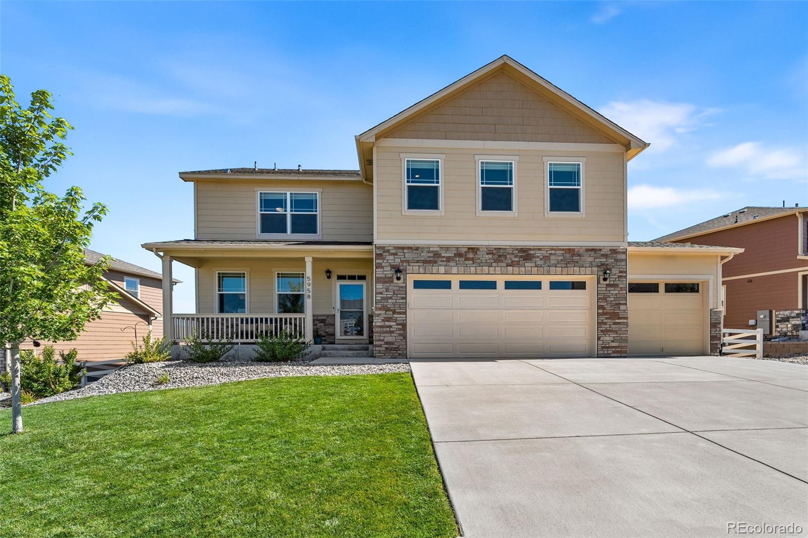 5958  High Timber Circle, castle rock MLS: 6421539 Beds: 5 Baths: 3 Price: $650,000