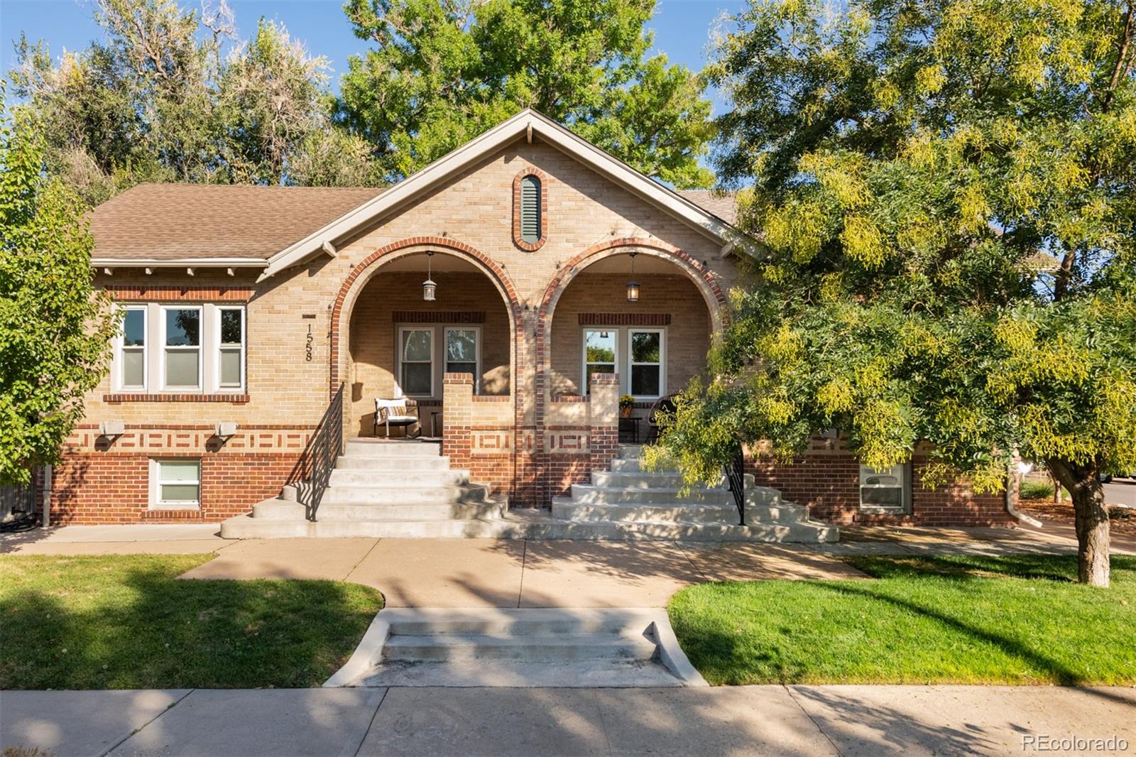 1554  Newton Street, denver MLS: 8873557 Beds: 4 Baths: 3 Price: $985,000