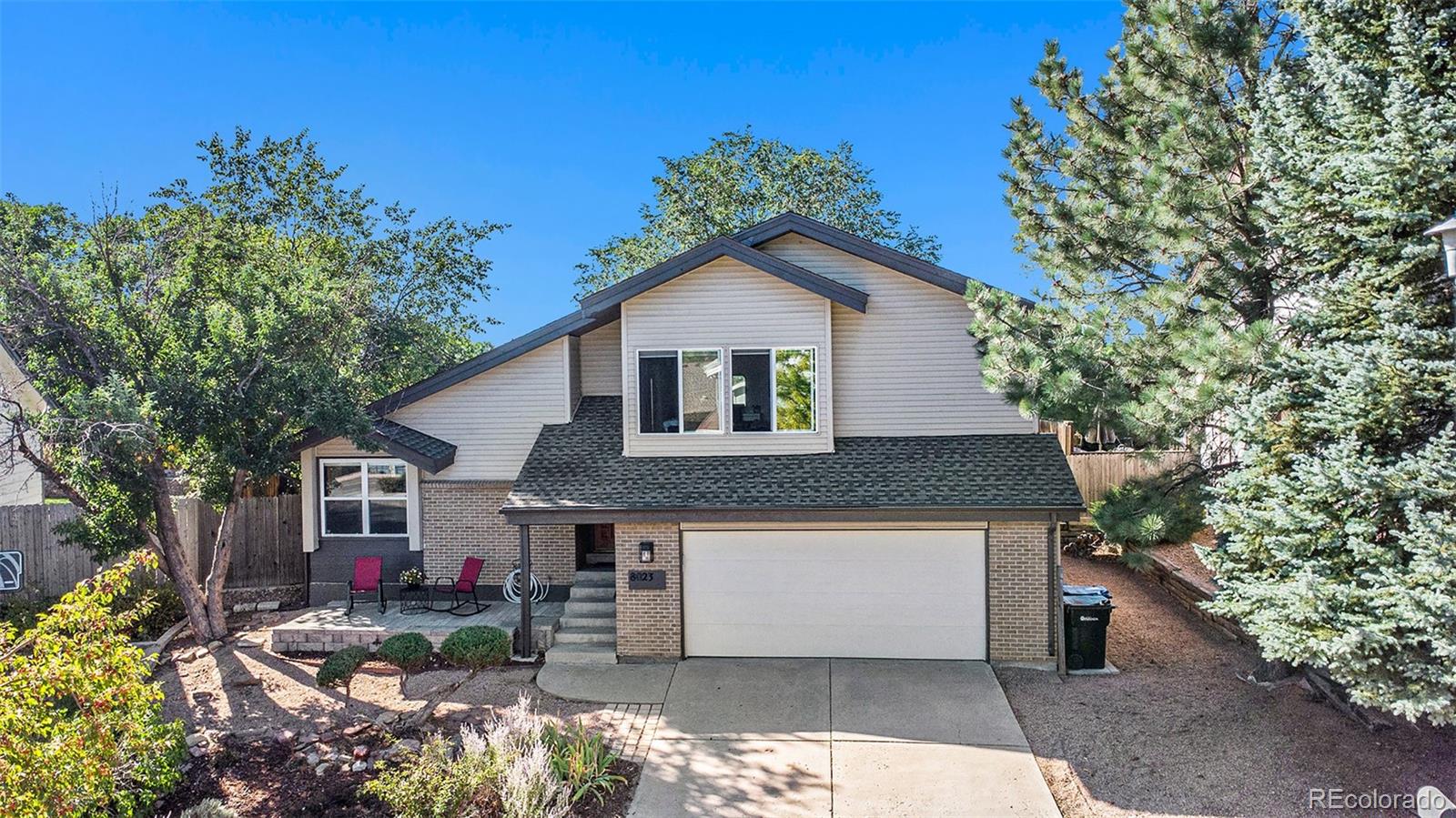 8023  marshall circle, Arvada sold home. Closed on 2024-11-04 for $657,000.