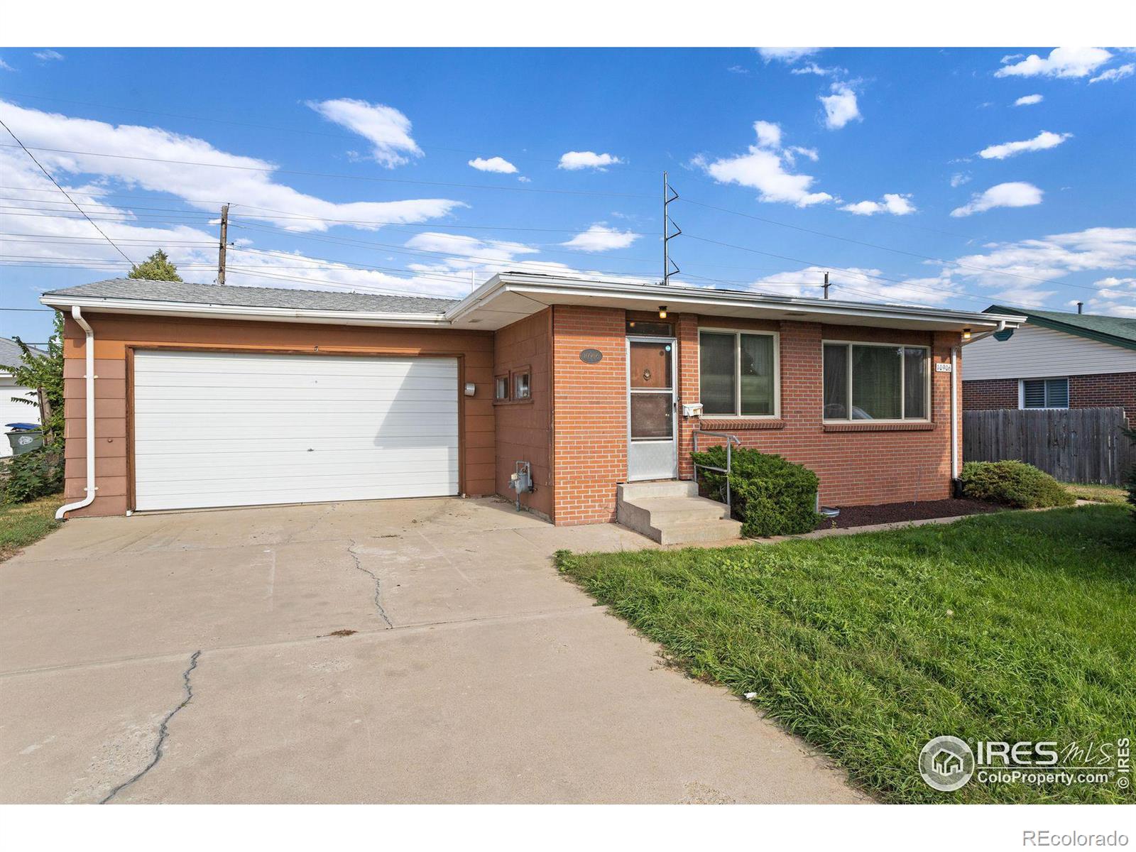 10906  Pearl Street, northglenn MLS: 4567891017975 Beds: 3 Baths: 2 Price: $399,950