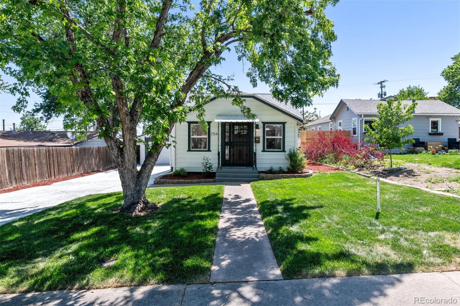 254 S King Street, denver MLS: 8197298 Beds: 2 Baths: 1 Price: $460,000