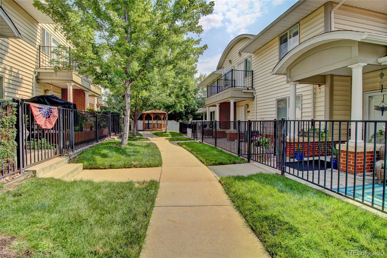 7450  Lowell Boulevard, westminster MLS: 5571150 Beds: 3 Baths: 3 Price: $365,000
