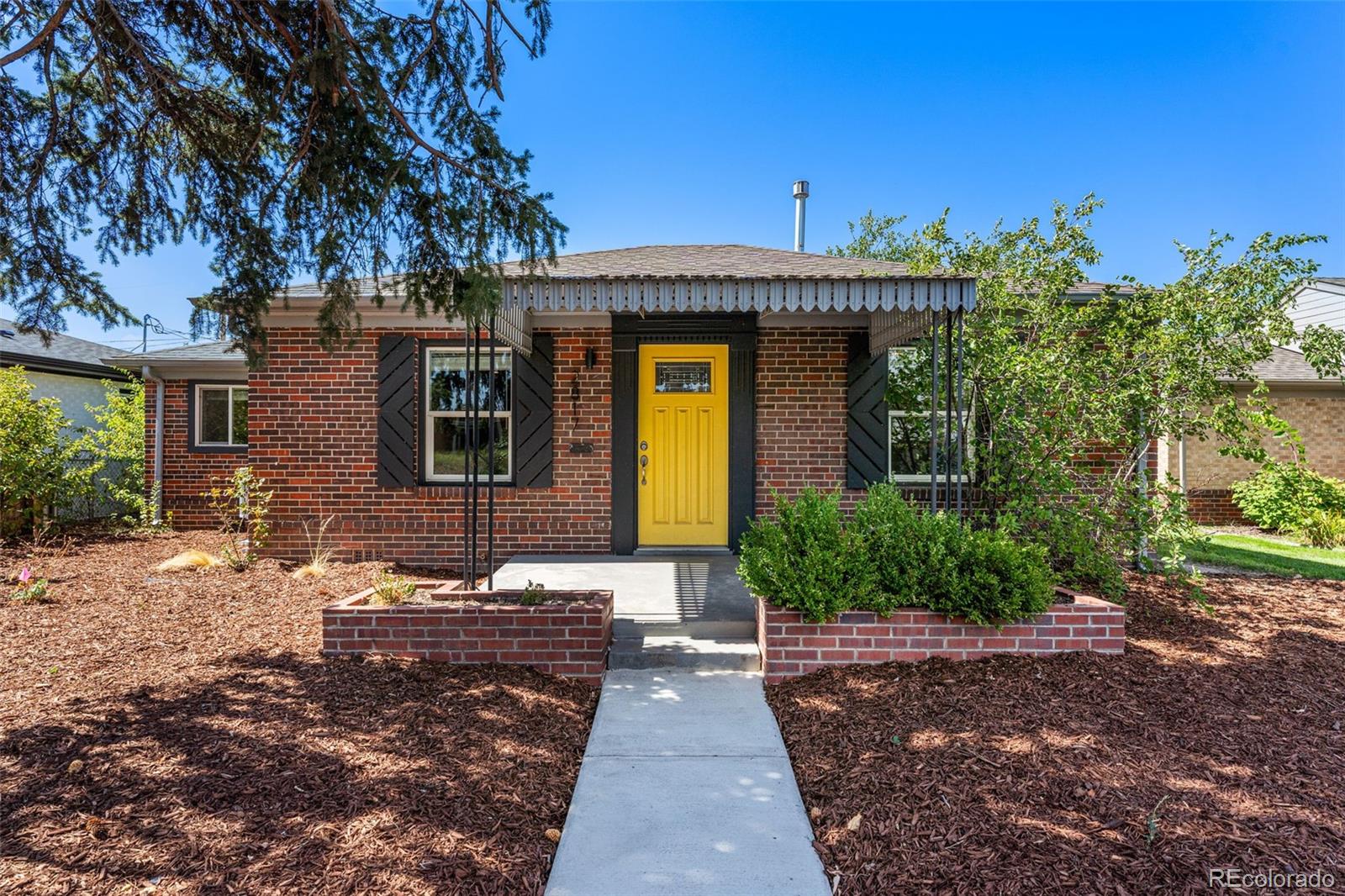 2817 N Cook Street, denver MLS: 7562226 Beds: 3 Baths: 2 Price: $599,000