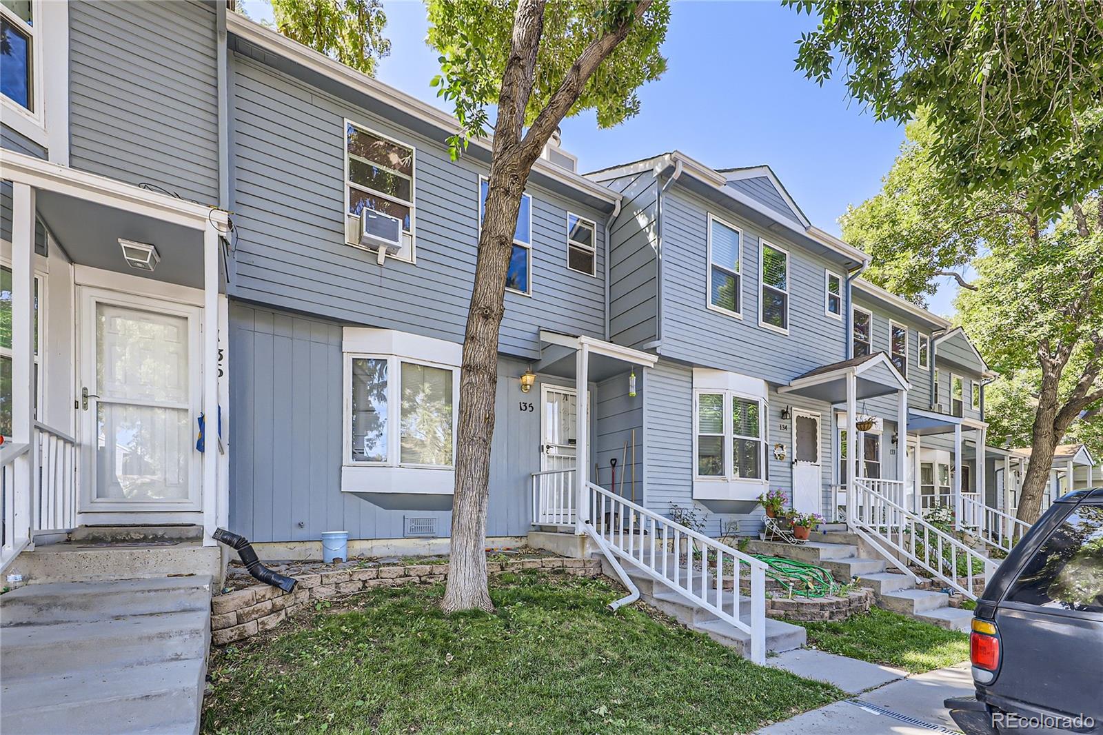 8140  Washington Street, denver MLS: 4359566 Beds: 2 Baths: 2 Price: $250,000