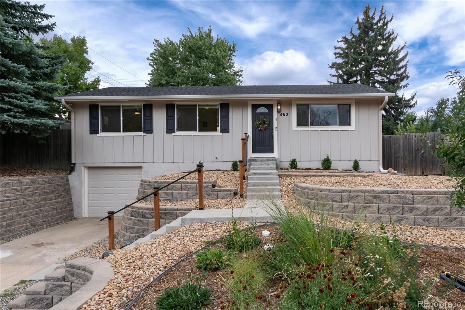 462  Vista Drive, castle rock MLS: 2030708 Beds: 4 Baths: 1 Price: $535,000