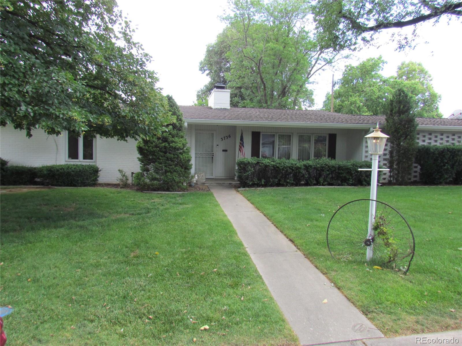 3736 S Hibiscus Way, denver MLS: 8475318 Beds: 4 Baths: 3 Price: $975,000