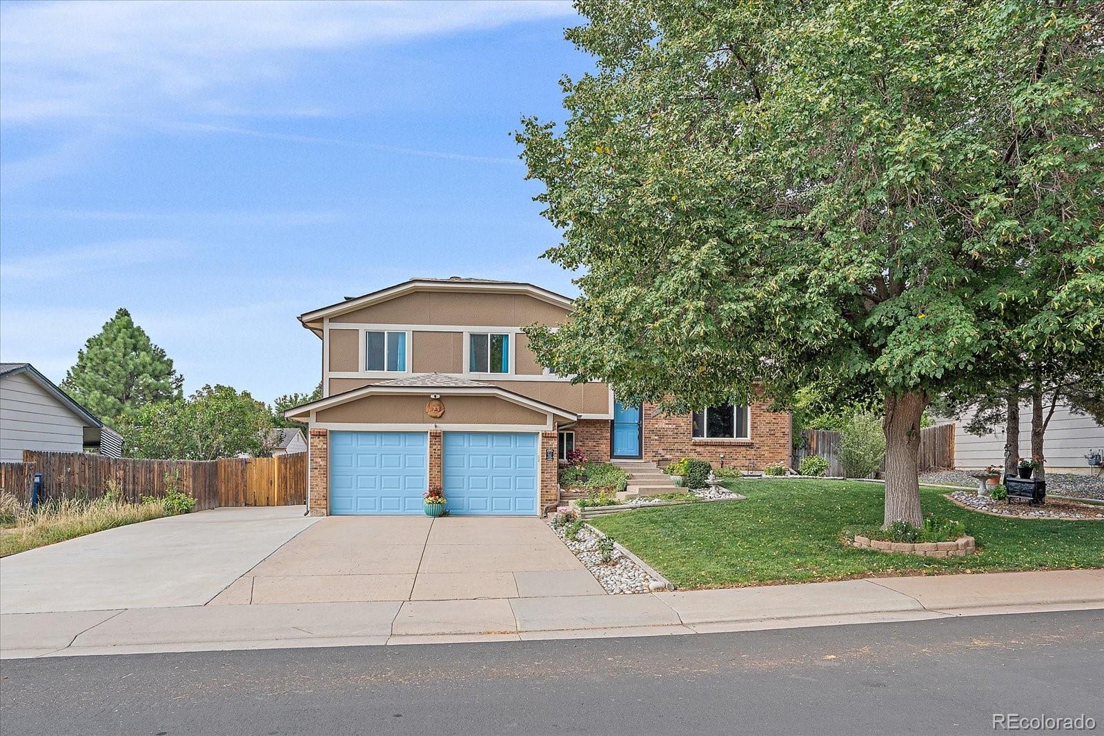 16395 E Gunnison Place, aurora MLS: 8403695 Beds: 3 Baths: 2 Price: $499,000