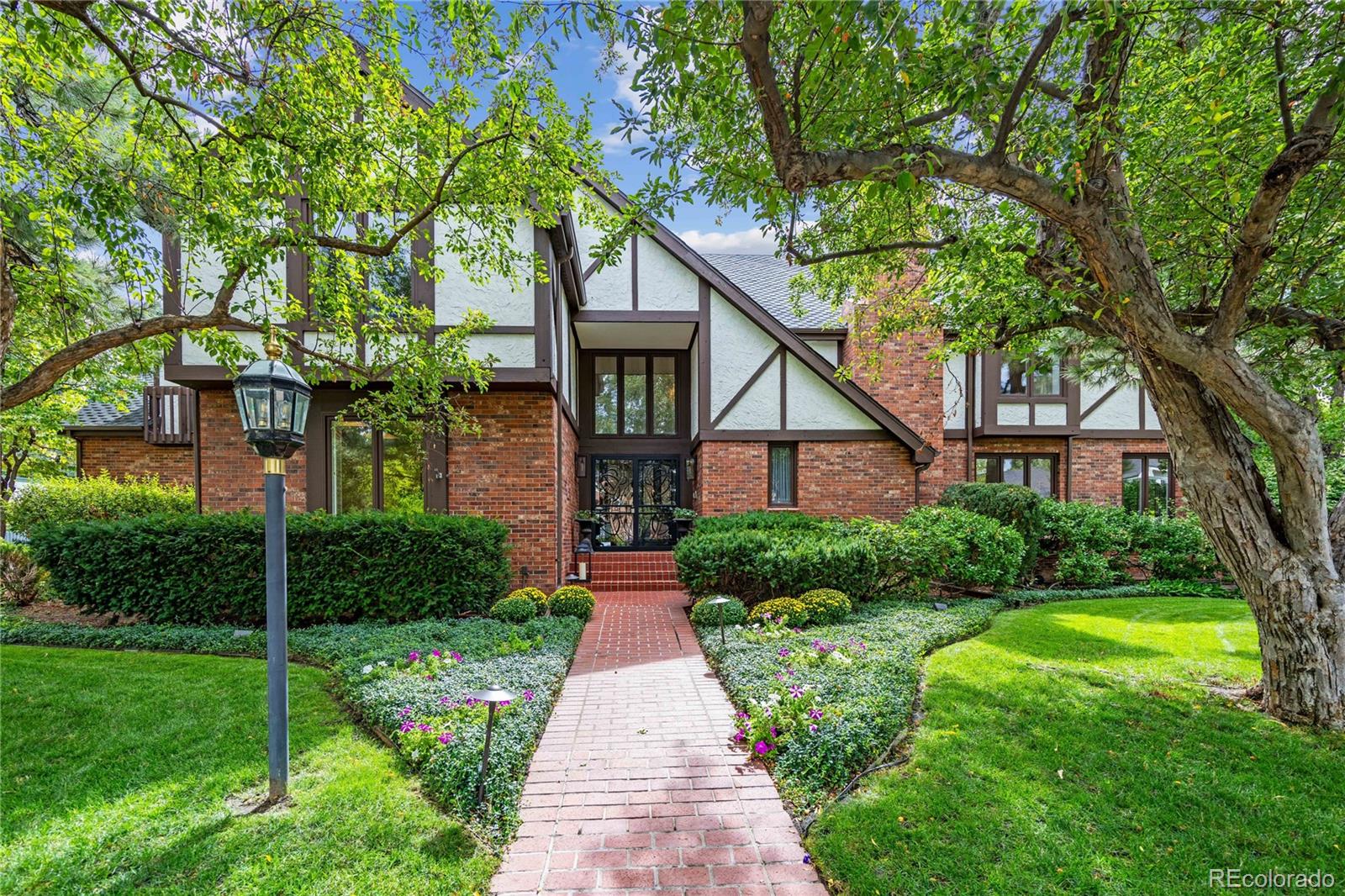 16  Polo Field Lane, denver MLS: 3997053 Beds: 5 Baths: 5 Price: $3,295,000