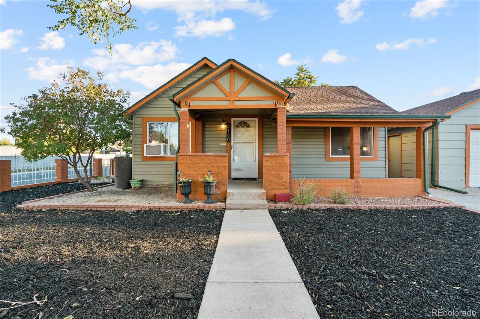 3160 W Virginia Avenue, denver MLS: 9832179 Beds: 2 Baths: 1 Price: $400,000