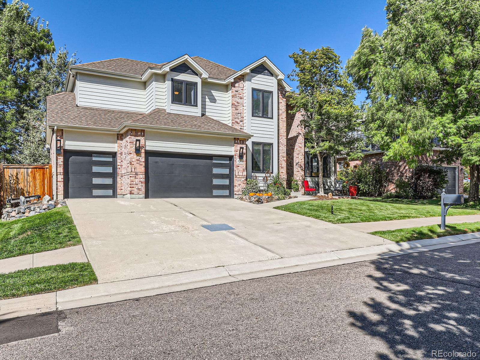 7273 S Sundown Circle, littleton MLS: 8637046 Beds: 5 Baths: 4 Price: $994,500