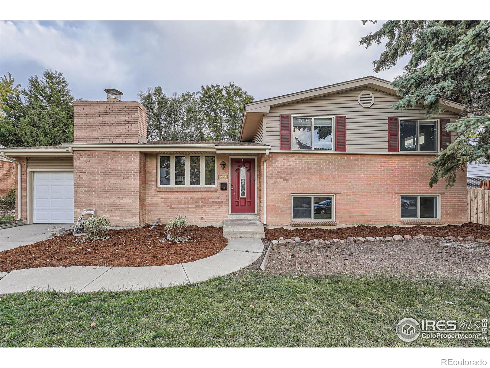 1020 W 8th Ave Dr, broomfield MLS: 4567891018654 Beds: 4 Baths: 3 Price: $545,000