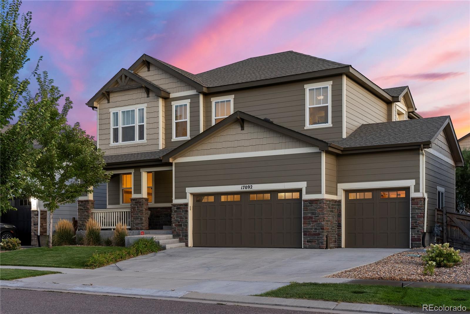 17092 E 110th Place, commerce city MLS: 8213819 Beds: 5 Baths: 4 Price: $693,000