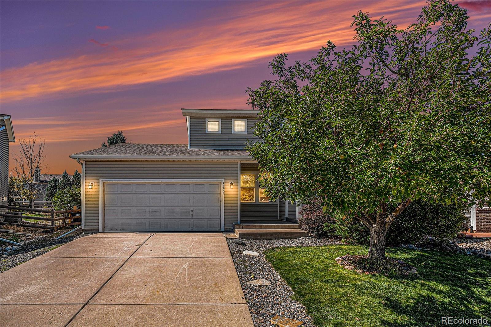 9621  Lone Iris Place, littleton MLS: 7345583 Beds: 4 Baths: 3 Price: $575,000