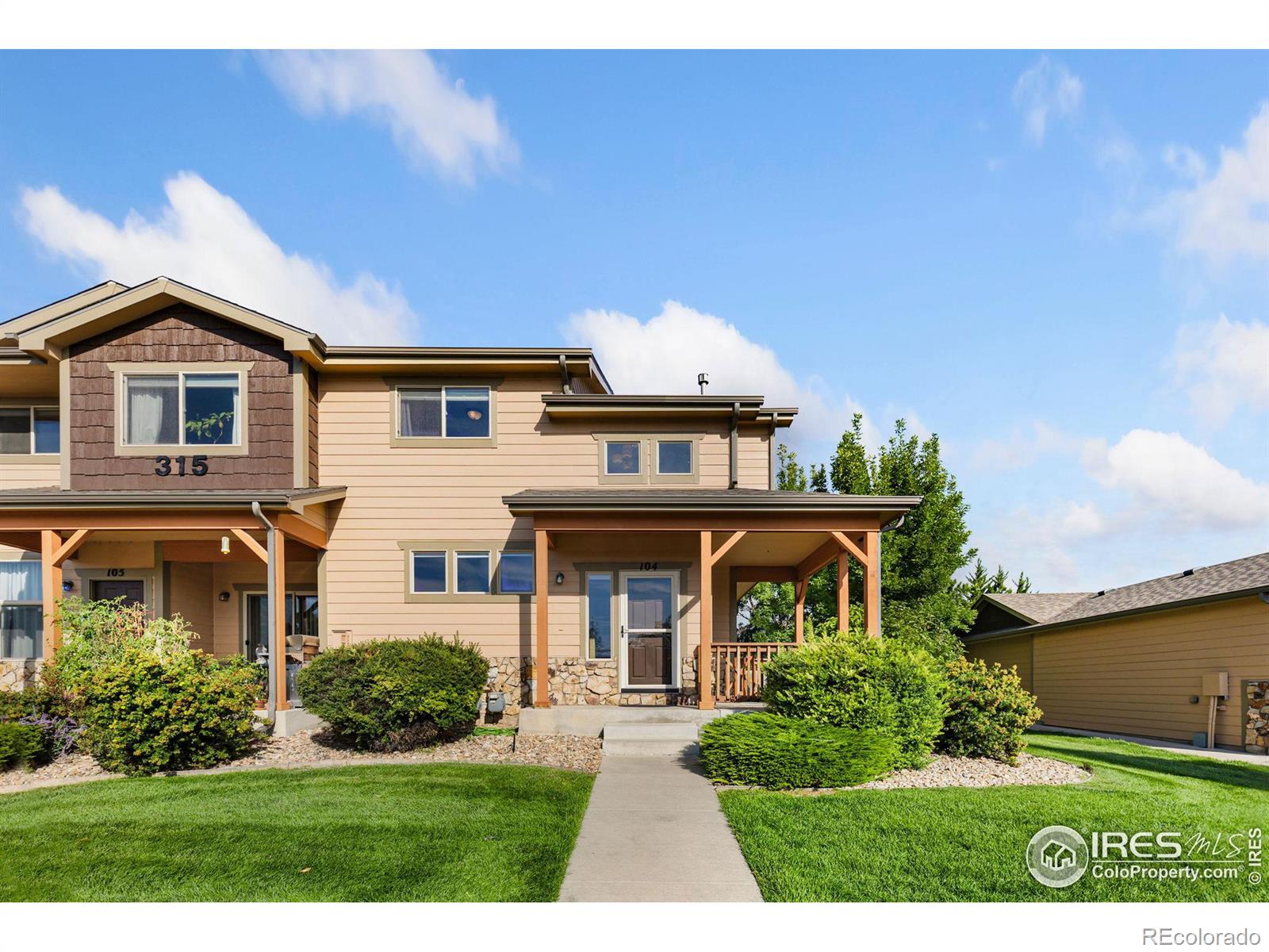 315  Carina Circle, loveland MLS: 4567891018781 Beds: 3 Baths: 4 Price: $400,000