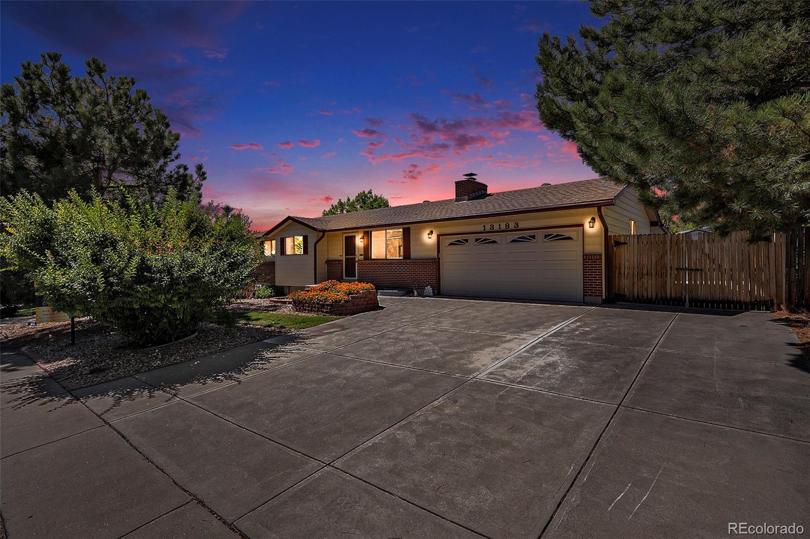 13183  Deneb Drive, lone tree MLS: 8793887 Beds: 5 Baths: 2 Price: $475,000