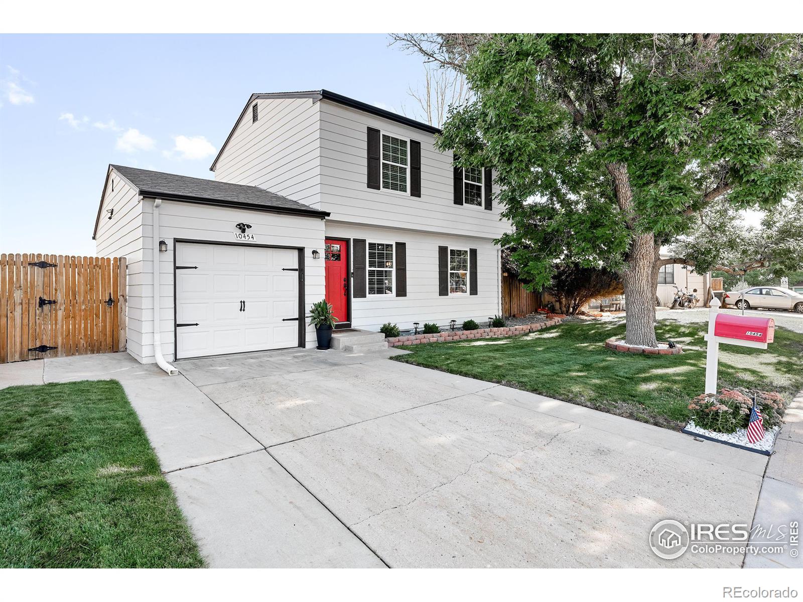 10454  Independence Circle, broomfield MLS: 4567891018834 Beds: 4 Baths: 3 Price: $550,000