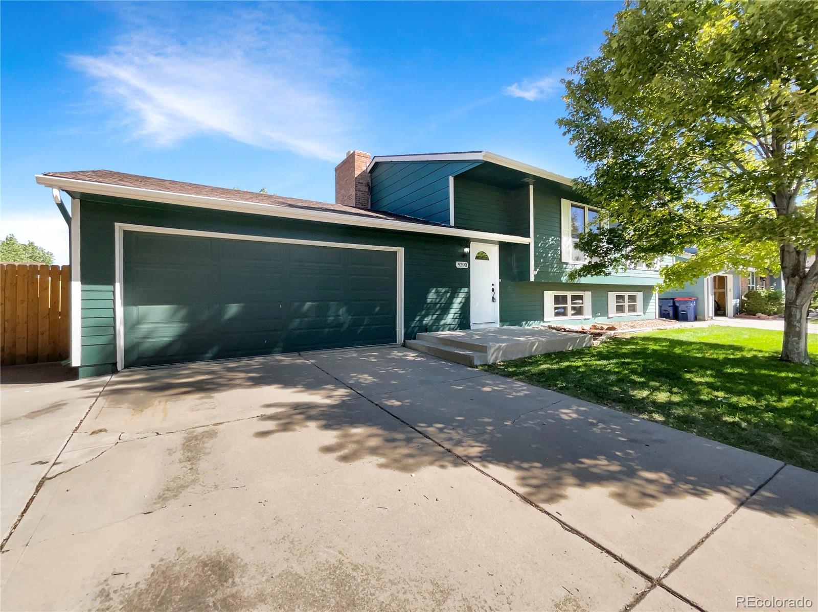 9390  Carr Street, broomfield MLS: 4152067 Beds: 3 Baths: 2 Price: $565,000