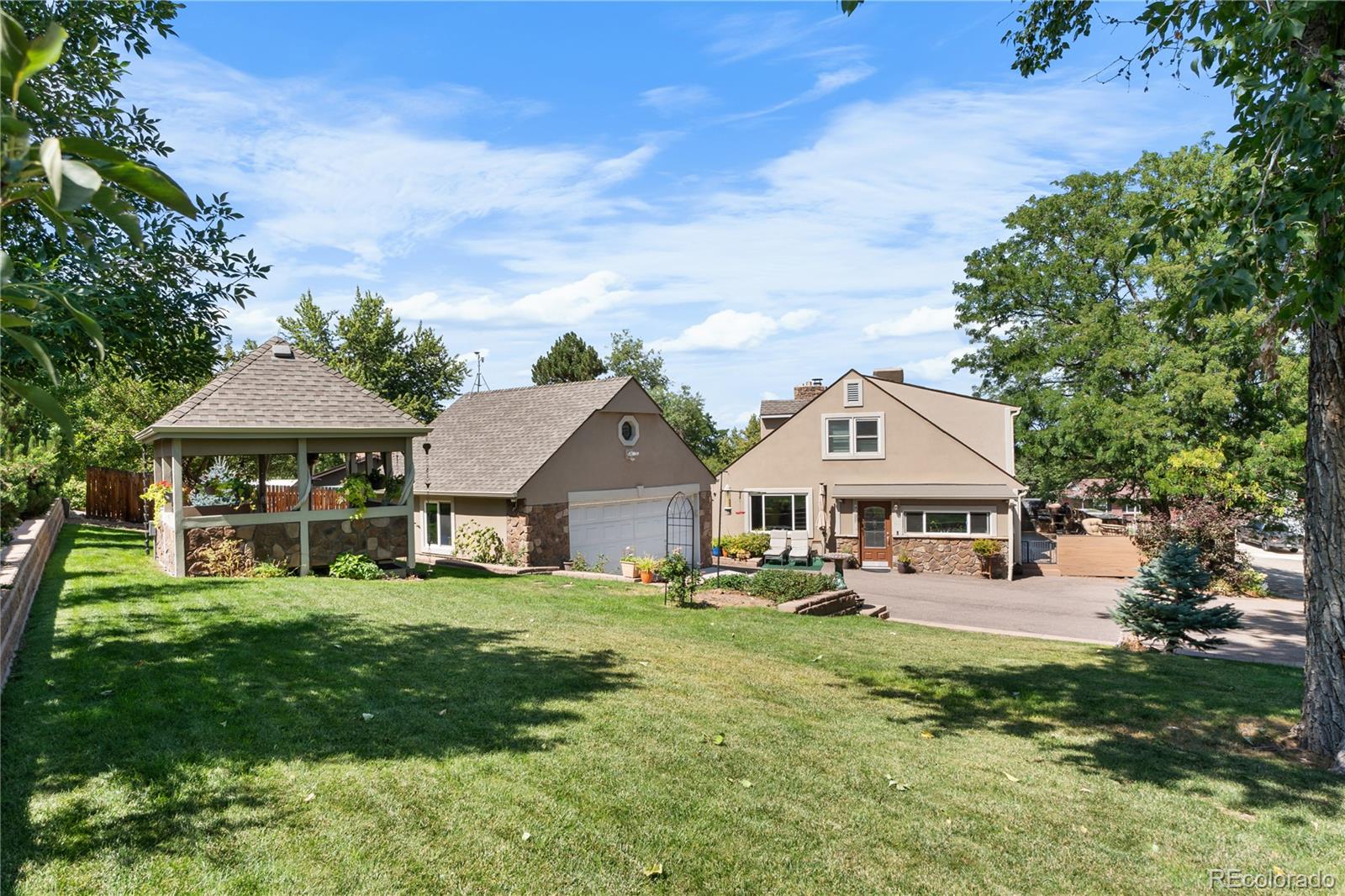 7302  Upham Court, arvada MLS: 5062426 Beds: 3 Baths: 2 Price: $749,000