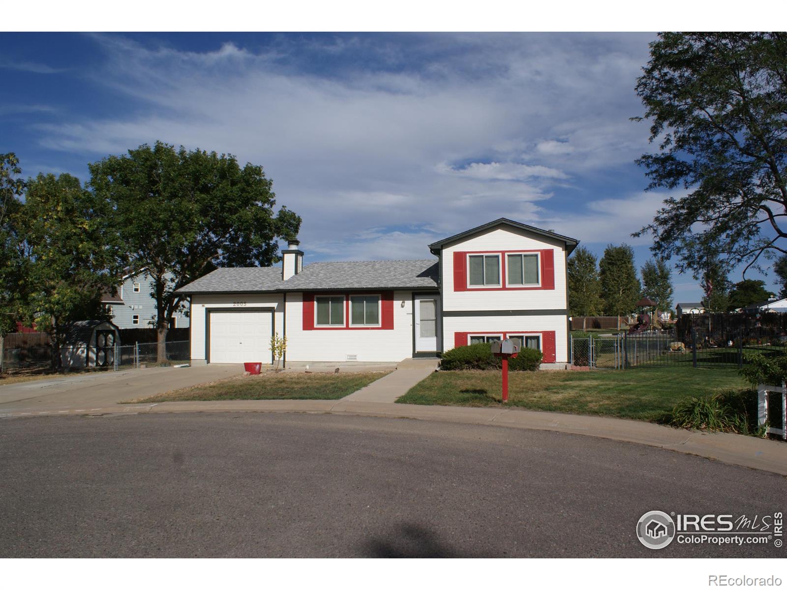 2005 ivywood court, Fort Lupton sold home. Closed on 2024-11-14 for $365,000.